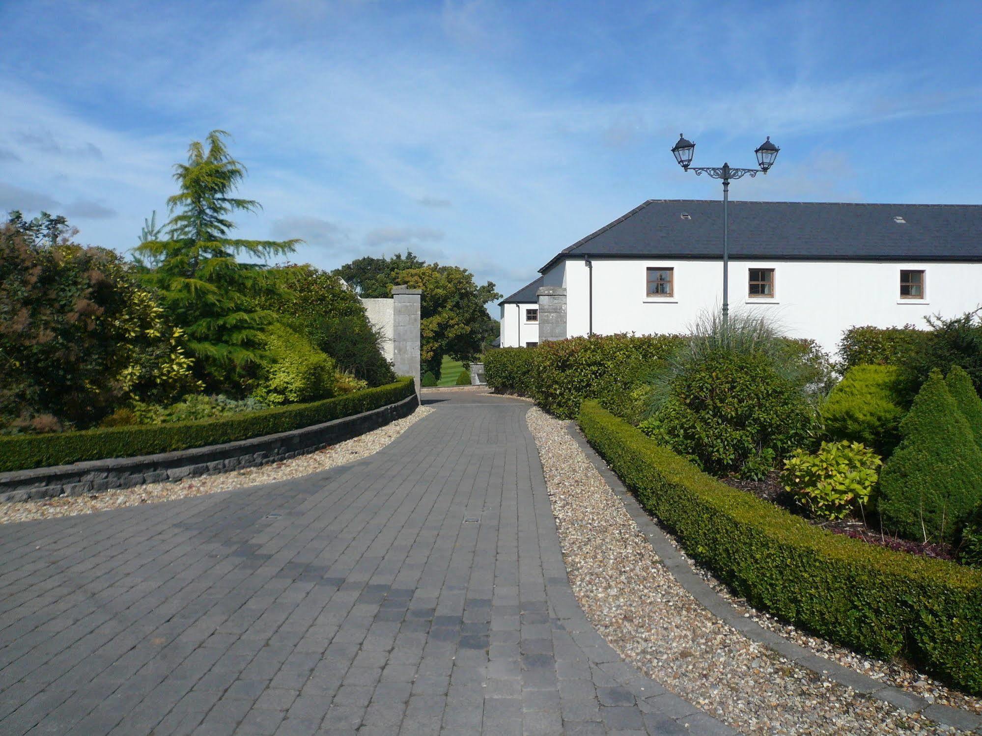 New Forest Estate Lodges Tyrrellspass ภายนอก รูปภาพ